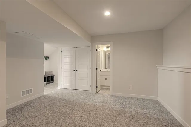 $409,900 | 6009 Northeast 118th Street, Kansas City, MO 64156