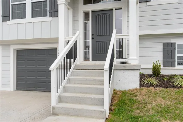 $409,900 | 6009 Northeast 118th Street, Kansas City, MO 64156