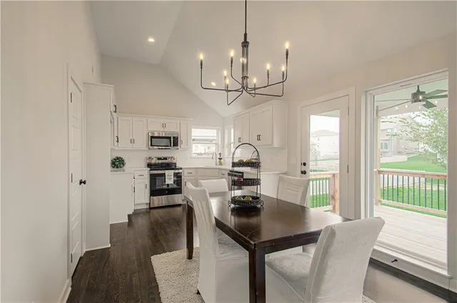 $409,900 | 6009 Northeast 118th Street, Kansas City, MO 64156