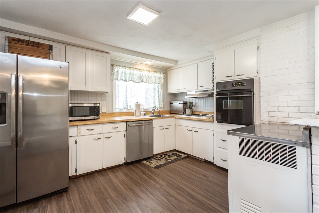 20 Sully Road Raynham, MA 02767 - Photo 8 of 31 Gallery Image 8