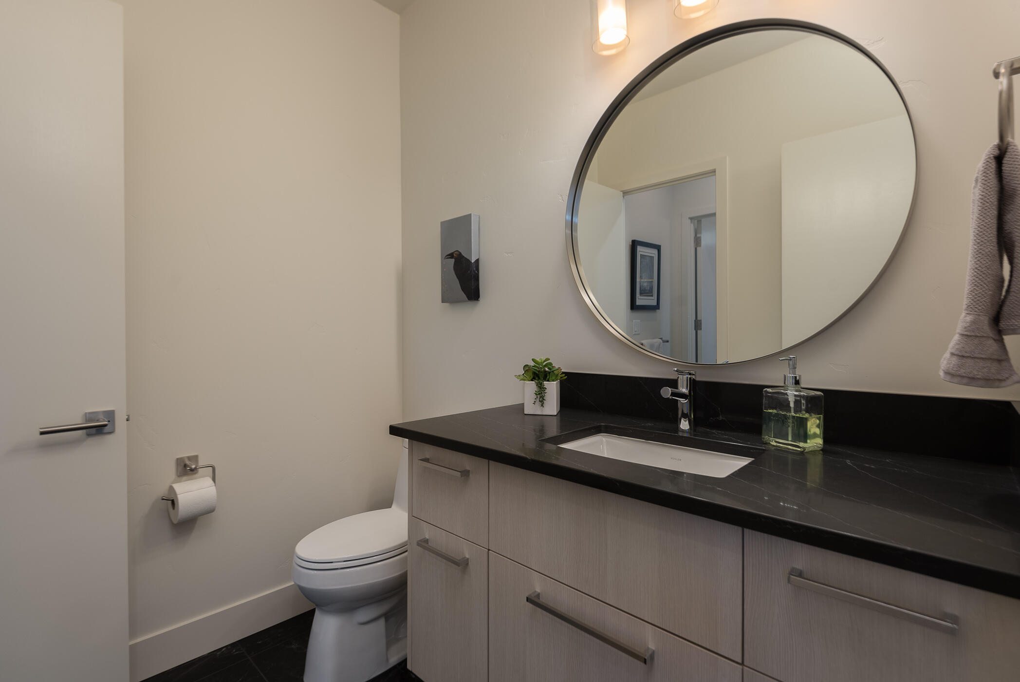 19187 Gateway Loop Bend, OR 97702 - Photo 23 of 39 23Guest Bath 2