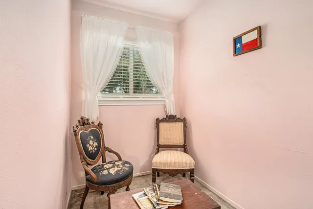 $325,000 | 8019 Sharpview Drive, Houston, TX 77036