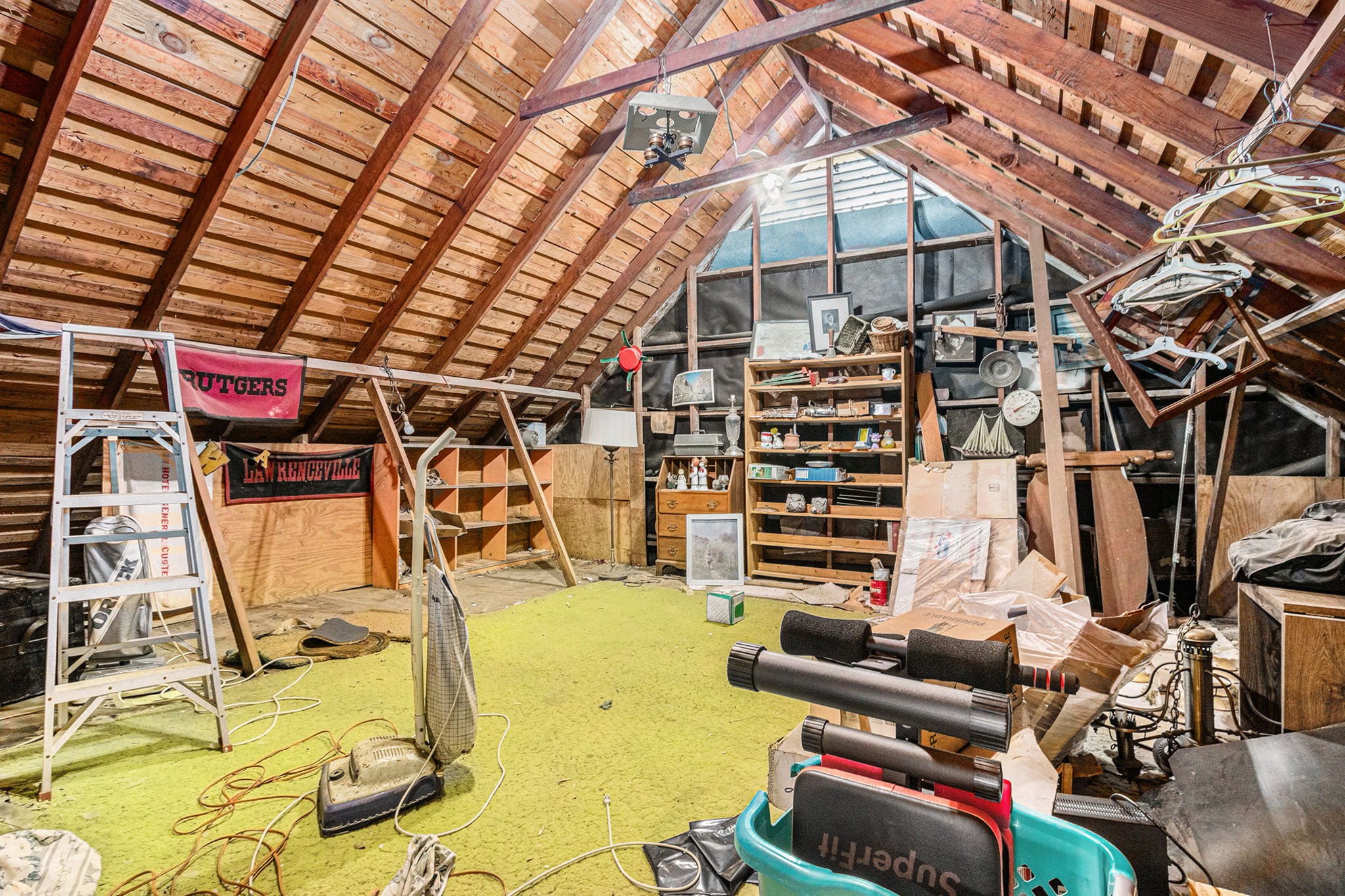 8019 Sharpview Drive Houston, TX 77036 - Photo 36 of 40 This is the large walk in attic - so many options for this space!!!