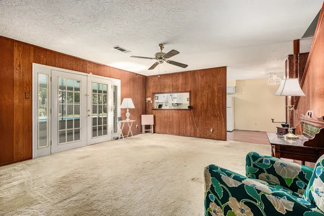 $325,000 | 8019 Sharpview Drive, Houston, TX 77036