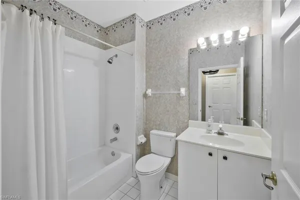 $389,000 | 1340 Charleston Square Drive, Unit 101, Naples, FL 34110