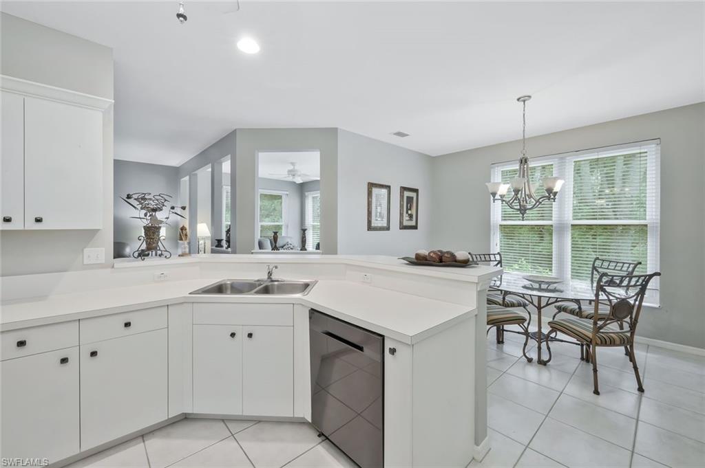 1340 Charleston Square Drive, Unit 101 Naples, FL 34110 - Photo 8 of 33