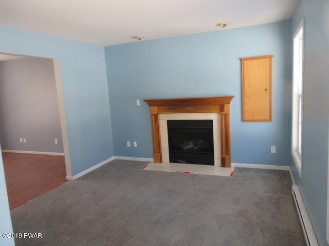4436 Pine Ridge Drive East Bushkill, PA 18324 - Photo 5 of 19