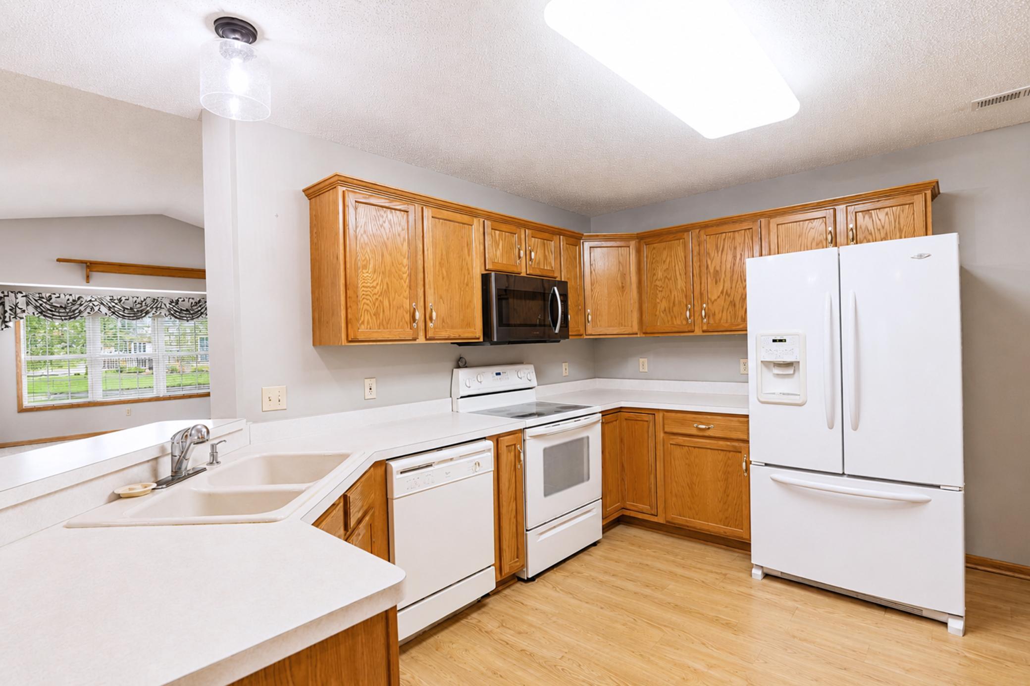2102 Oak Tree Lane, Unit A Austin, MN 55912 - Photo 14 of 43