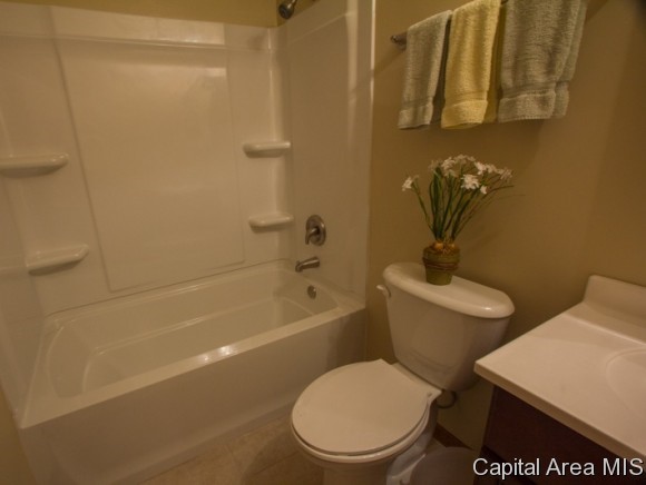 27 Pin Oak Lane Springfield, IL 62711 - Photo 12 of 24
