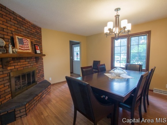 27 Pin Oak Lane Springfield, IL 62711 - Photo 17 of 24