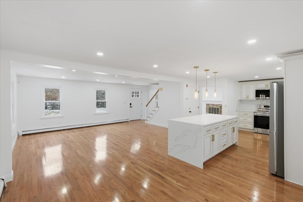 430 Brook Bend Road Hanson, MA 02341 - Photo 11 of 42