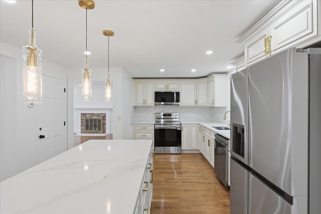 430 Brook Bend Road Hanson, MA 02341 - Photo 15 of 42