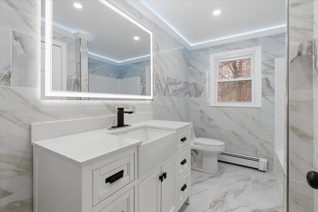 430 Brook Bend Road Hanson, MA 02341 - Photo 16 of 42