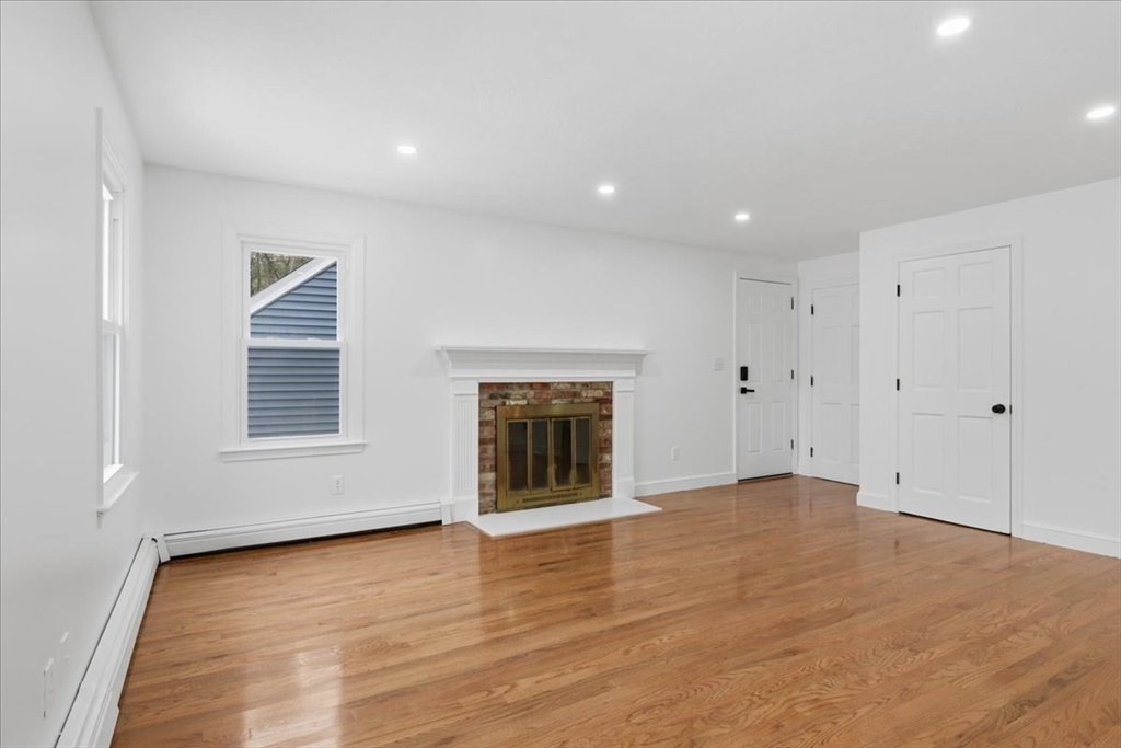 430 Brook Bend Road Hanson, MA 02341 - Photo 8 of 42