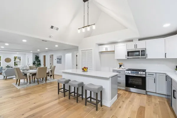 $988,000 | 610 Nestora Avenue, Aptos, CA 95003