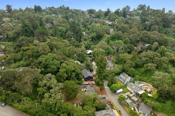 $988,000 | 610 Nestora Avenue, Aptos, CA 95003