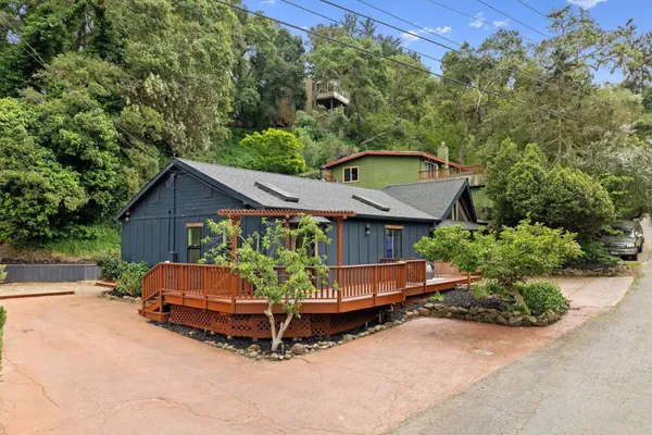 $988,000 | 610 Nestora Avenue, Aptos, CA 95003