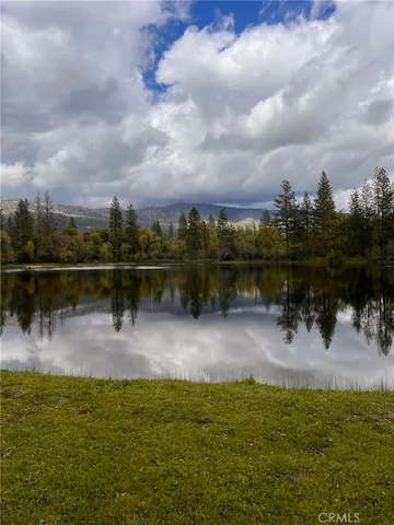 a view of an ocean view
