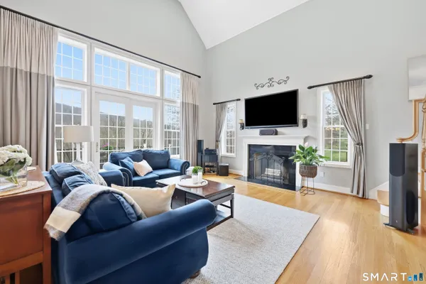 $925,000 | 589 Huckleberry Hill Road, Avon, CT 06001