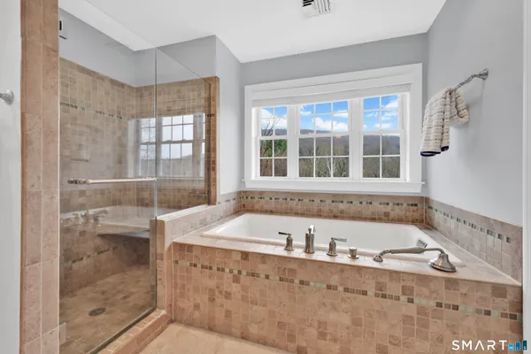 $925,000 | 589 Huckleberry Hill Road, Avon, CT 06001