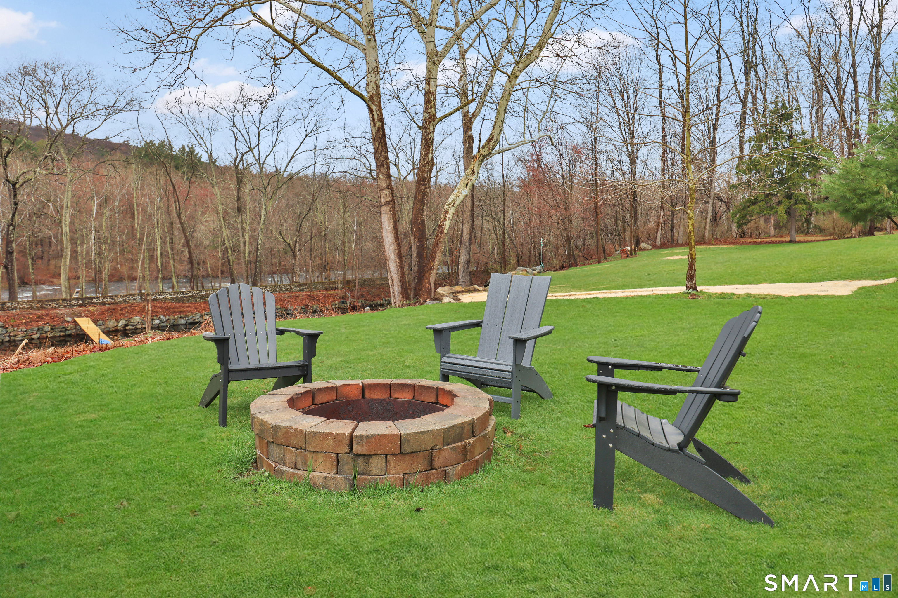 589 Huckleberry Hill Road Avon, CT 06001 - Photo 32 of 40