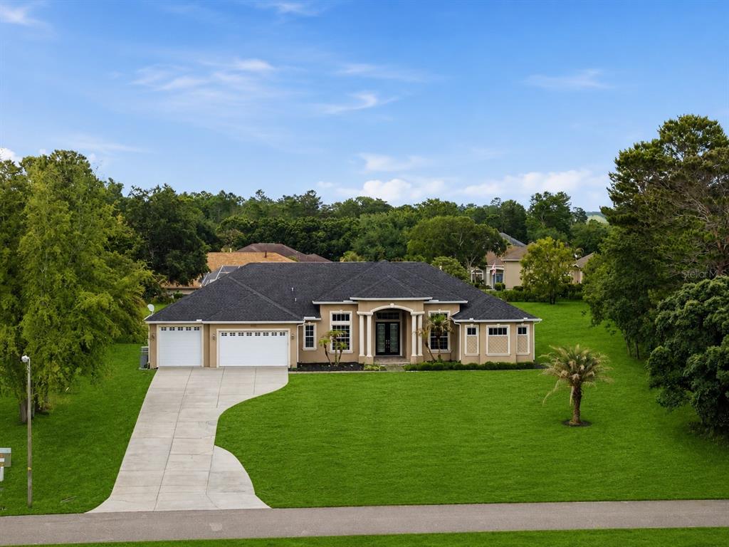 10112 Shortleaf Court Weeki Wachee, FL 34613 - Photo 1 of 59