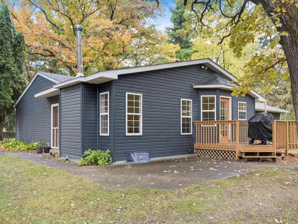 $475,000 | 4453 Highway 95 Northeast, Cambridge, MN 55008