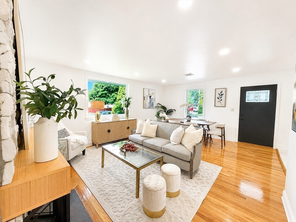 3 Bradford Road Lynn, MA 01904 - Photo 4 of 27