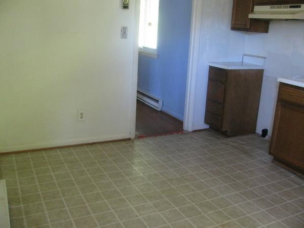 3427 Troxell Road Southeast Roanoke, VA 24014 - Photo 8 of 14 DINING AREA