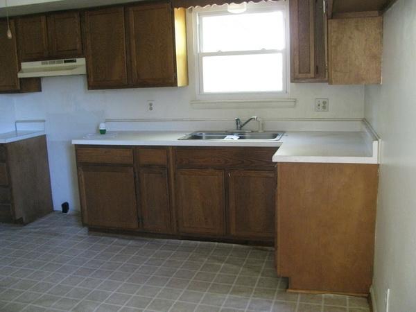 3427 Troxell Road Southeast Roanoke, VA 24014 - Photo 9 of 14 KITCHEN