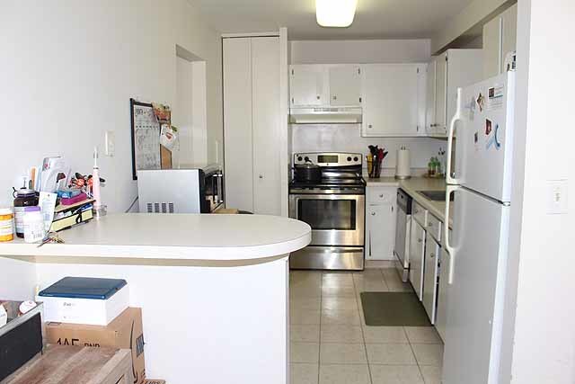 904 Ridge Square, Unit 114 Elk Grove Village, IL 60007 - Photo 12 of 16