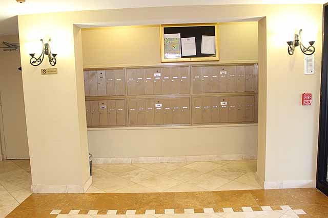 904 Ridge Square, Unit 114 Elk Grove Village, IL 60007 - Photo 5 of 16