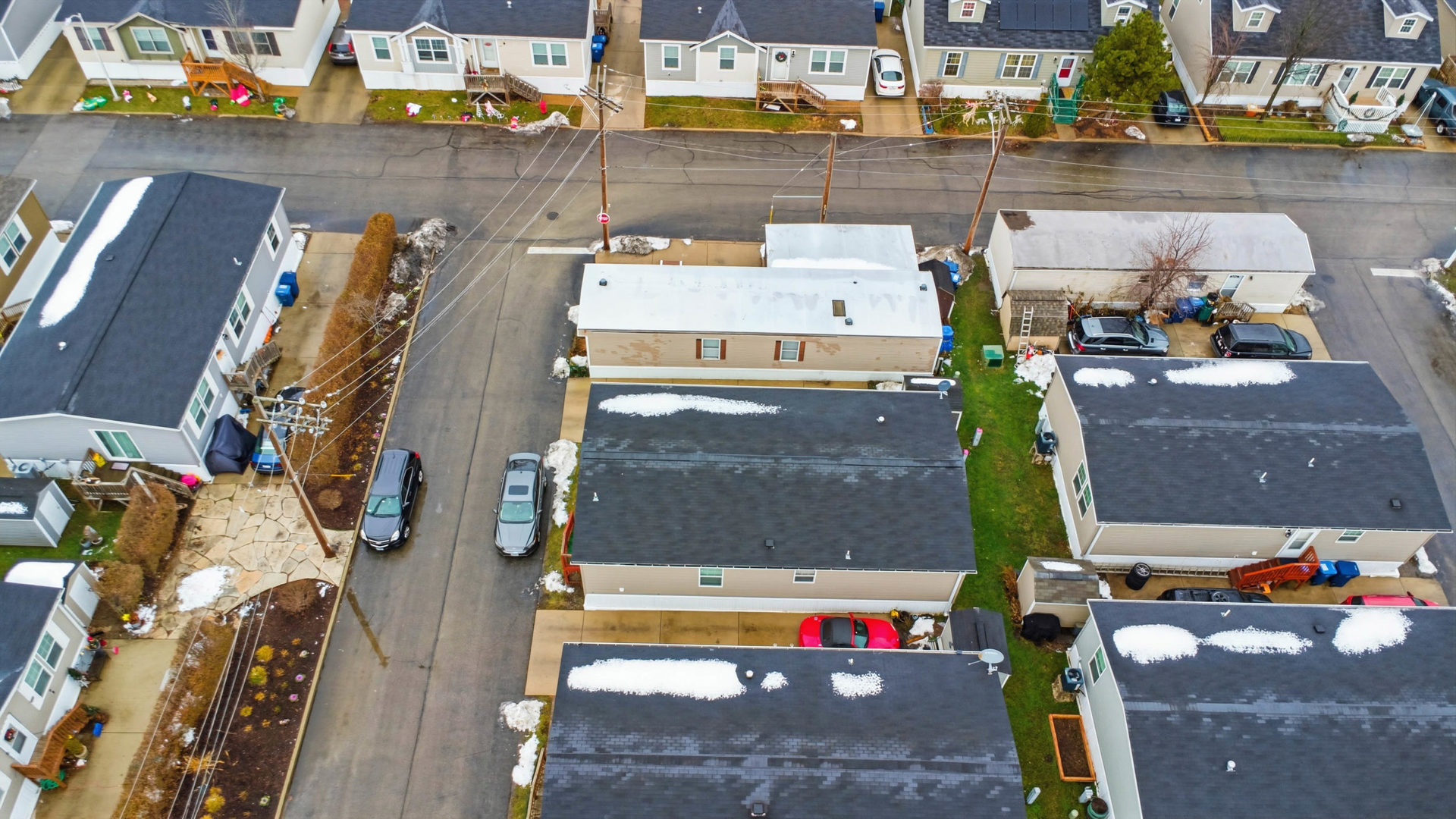 1300 West Branch Road Northfield, IL 60093 - Photo 19 of 25 an aerial view of residential houses with outdoor space