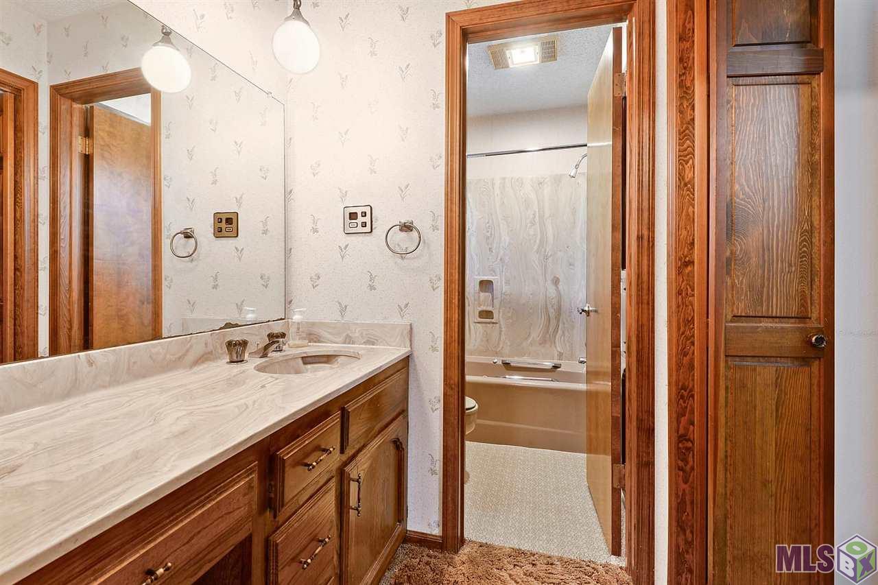 6357 Lower Zachary Road Zachary, LA 70791 - Photo 9 of 15 Gallery Image 9