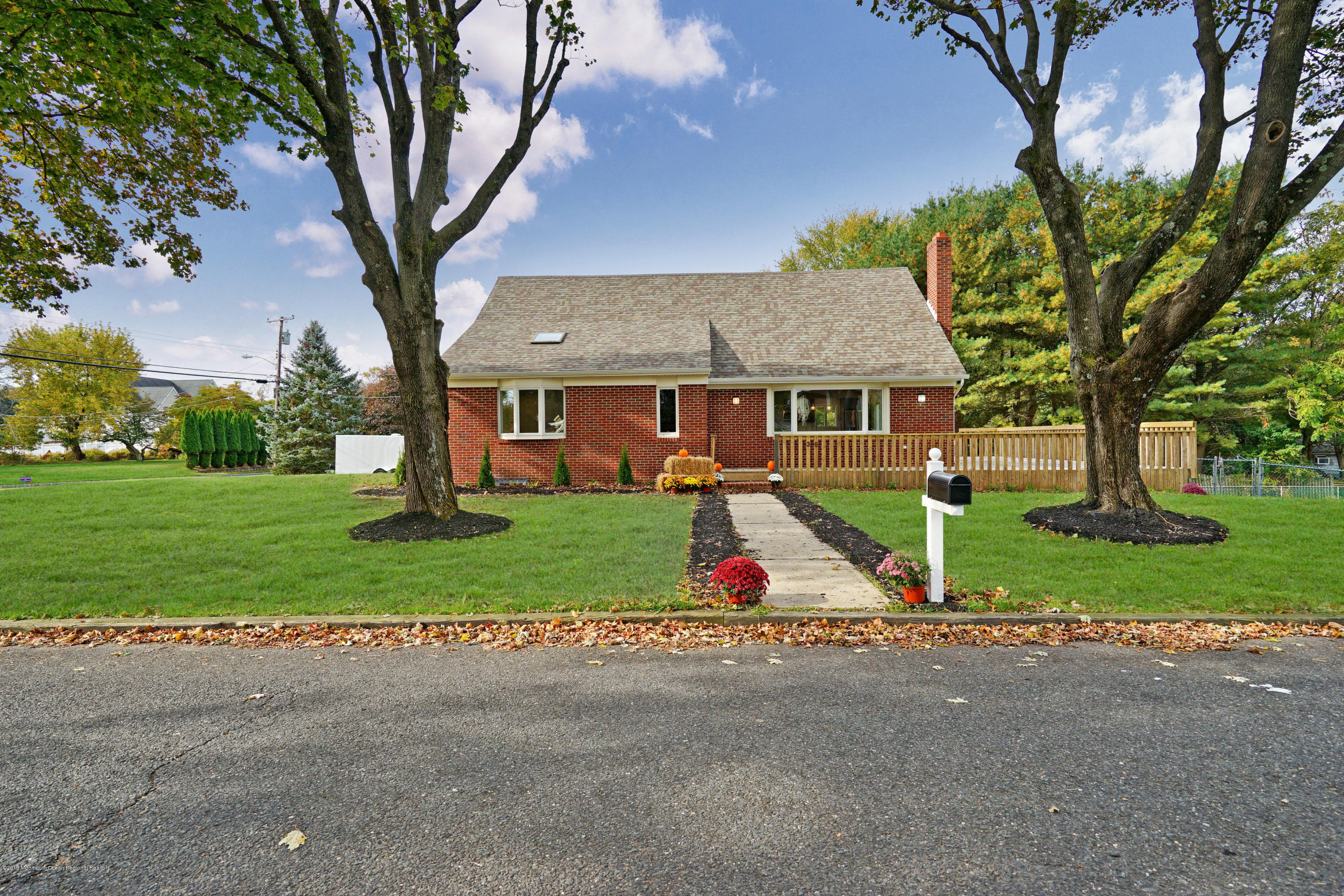 36 Ridge Road Morganville, NJ 07751 - Photo 7 of 39 007_dsc02345-dsc02349_1