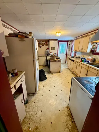 $99,999 | 19 Fowler Street, Calais, ME 04619