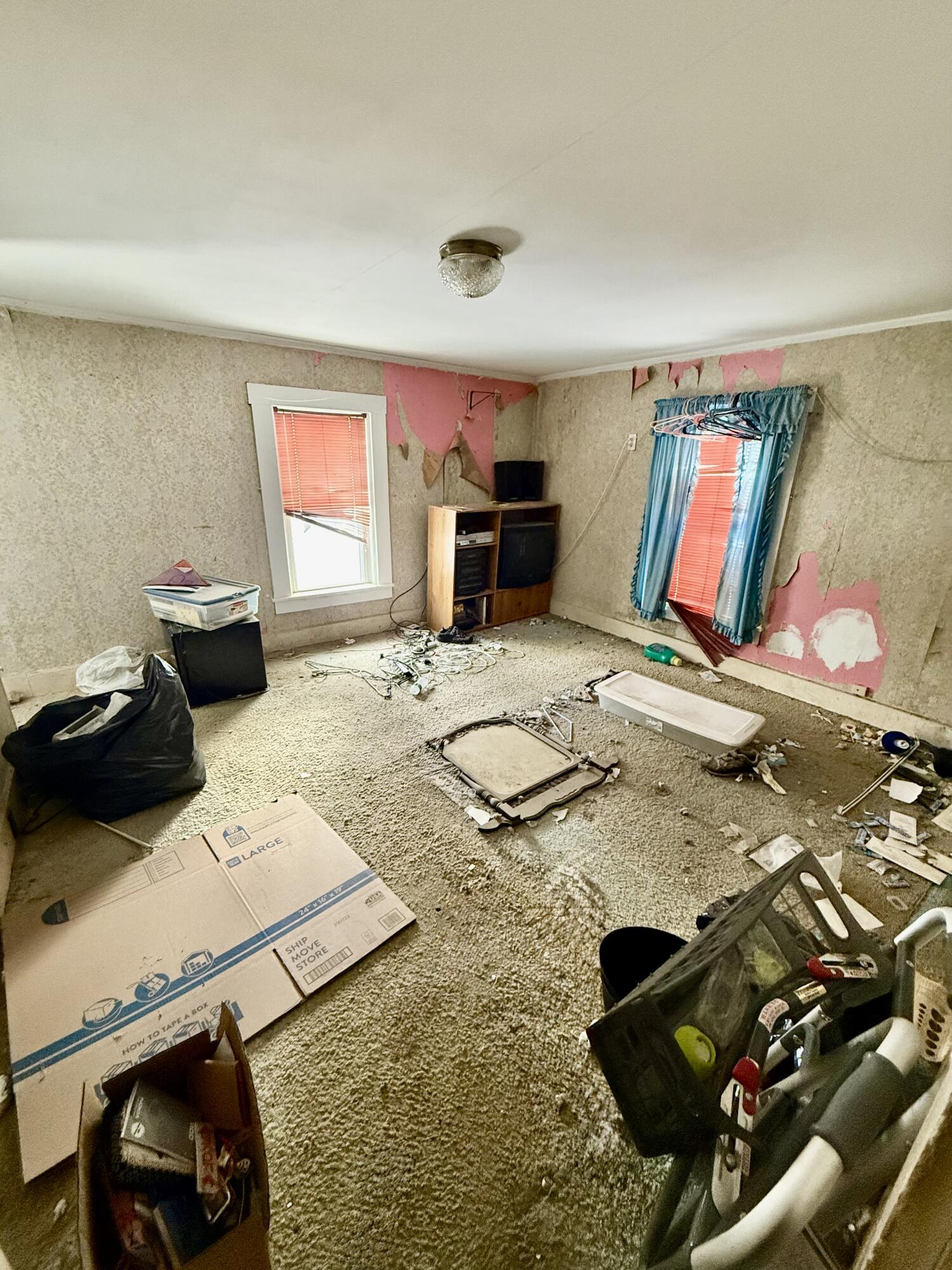 19 Fowler Street Calais, ME 04619 - Photo 17 of 19 IMG_2629