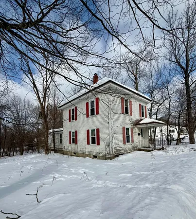 $99,999 | 19 Fowler Street, Calais, ME 04619