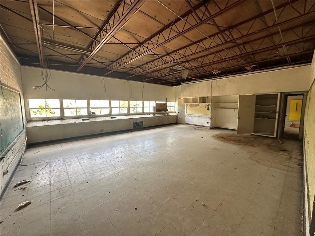 2740 Millerfield Road Macon, GA 31217 - Photo 7 of 28