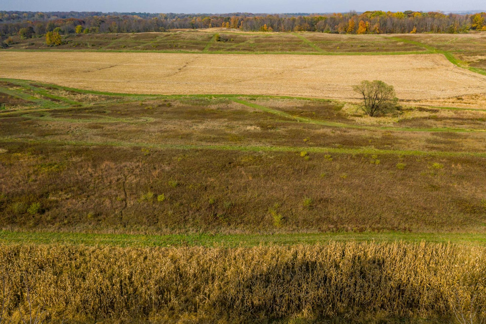 17501 Bishop Road Morrison, IL 61270 - Photo 36 of 167 a view of an ocean from a city