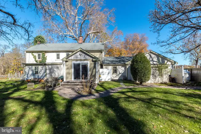 $949,900 | 1442 River Road, Upper Black Eddy, PA 18972