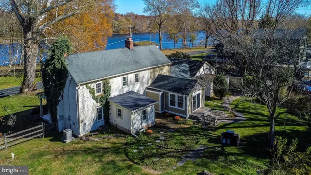 $949,900 | 1442 River Road, Upper Black Eddy, PA 18972