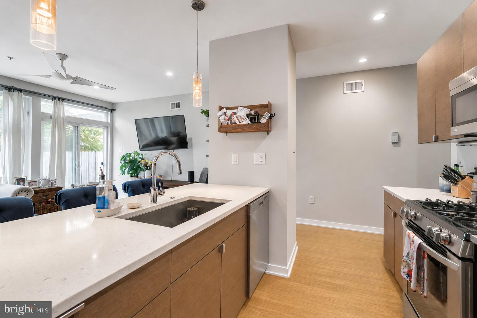 1637 Carpenter Street Philadelphia, PA 19146 - Photo 6 of 44 Unit 1: Kitchen