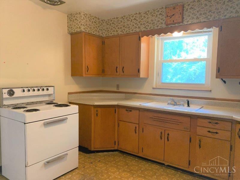 305 West Kemper Road Springdale, OH 45246 - Photo 13 of 46