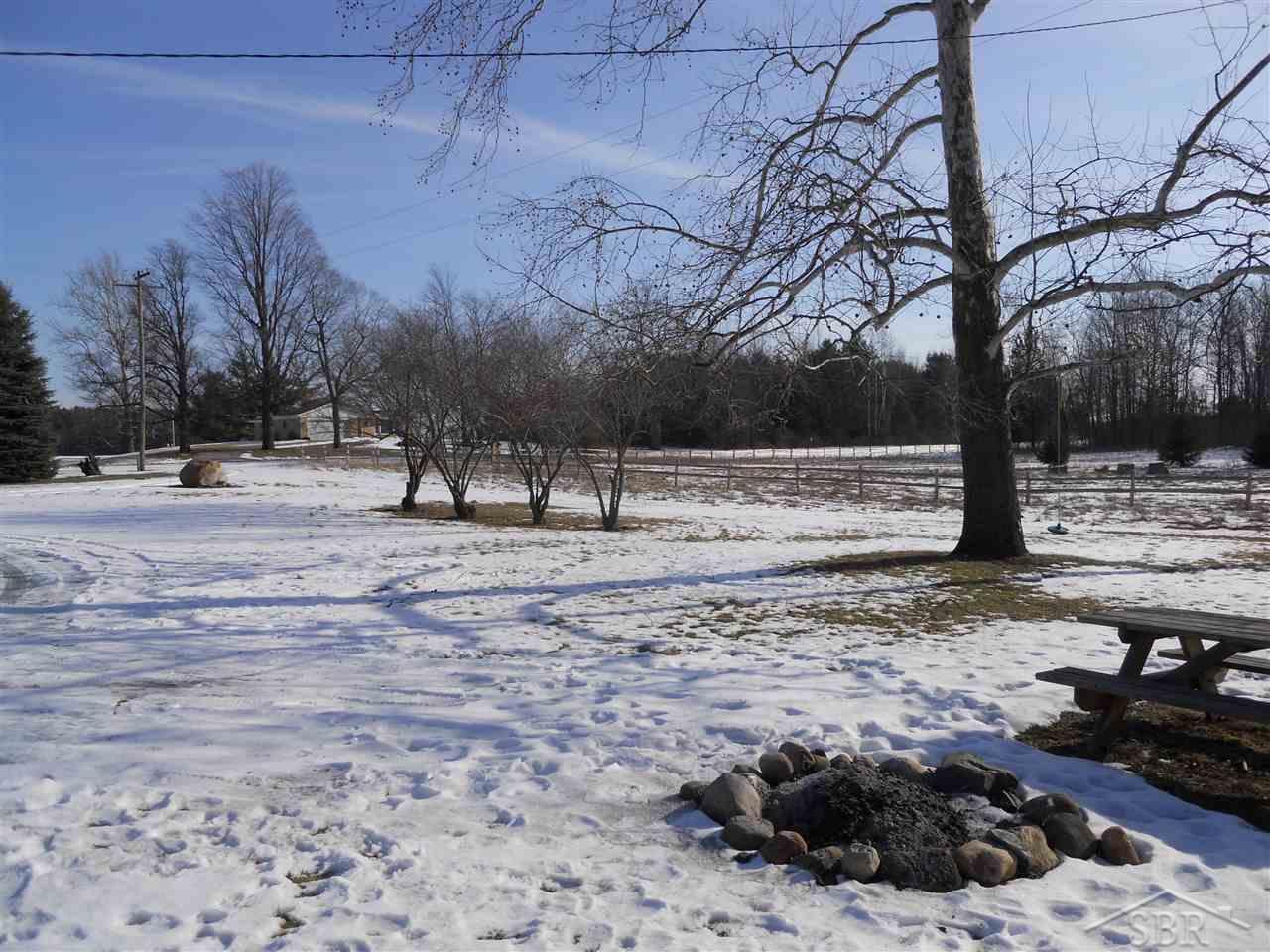 8646 Barkley Road Millington, MI 48746 - Photo 31 of 51 31277365-30.JPG