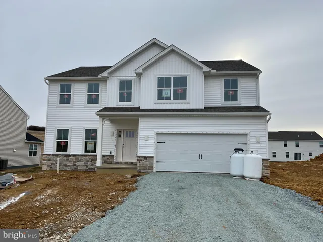 $469,990 | 8761 Jocelyn Drive, Waynesboro, PA 17268