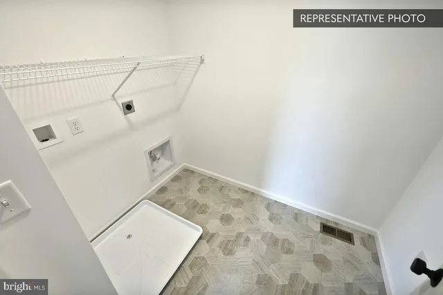 a view of utility room