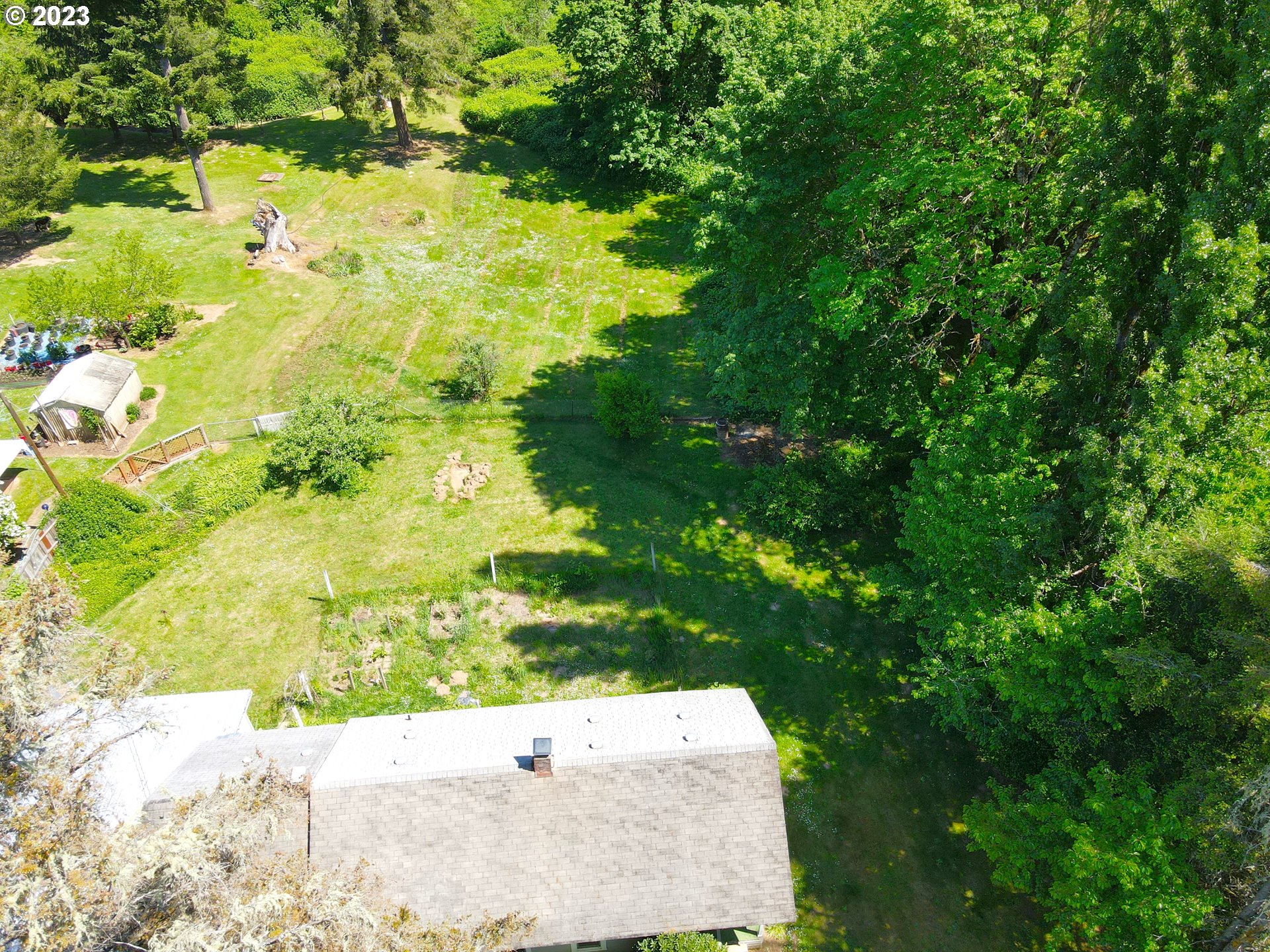 1001 Curtin Road Cottage Grove, OR 97424 - Photo 19 of 24 a view of yard with small space