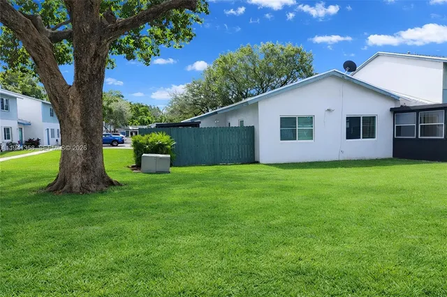 $2,000 | 7441 West Sunrise Boulevard, Unit 7441, Plantation, FL 33322