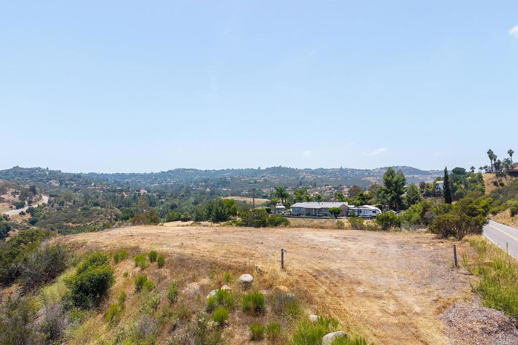 196 Arnold Way Alpine, CA 91901 - Photo 2 of 41 a view of outdoor space and city view
